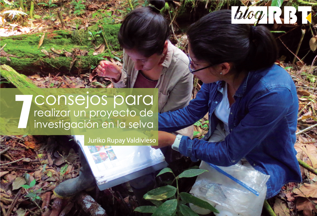 Investigadoras trabajando en el bosque tropical. Fotografía de Juriko Rupay Valdivieso